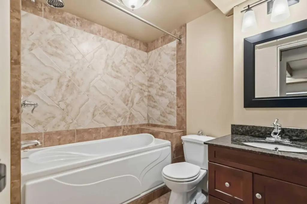 125 Oaks Crescent Fort Mcmurray AB T9K 1M4