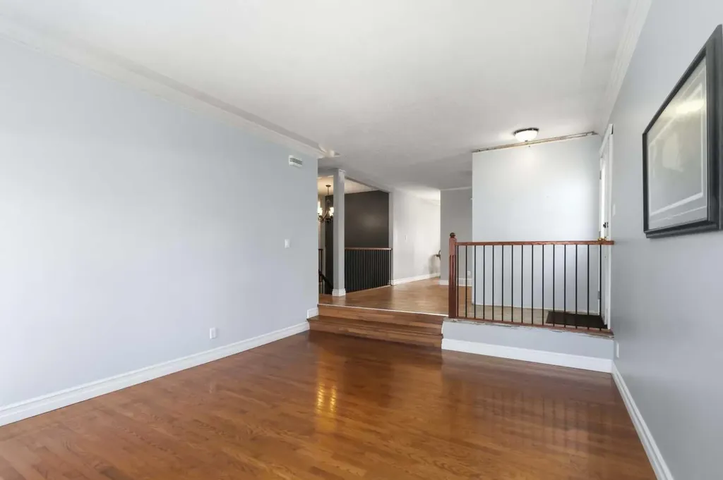 125 Oaks Crescent Fort Mcmurray AB T9K 1M4