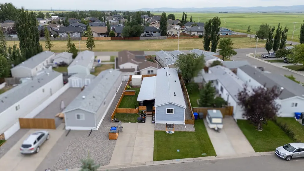 25 Westover Crescent W Claresholm AB T0L 0T0