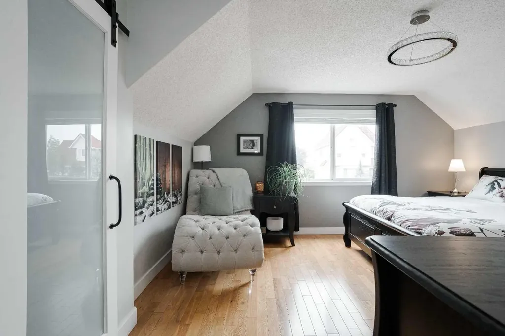 105 Lindstrom Crescent Fort Mcmurray AB T9K 2N7