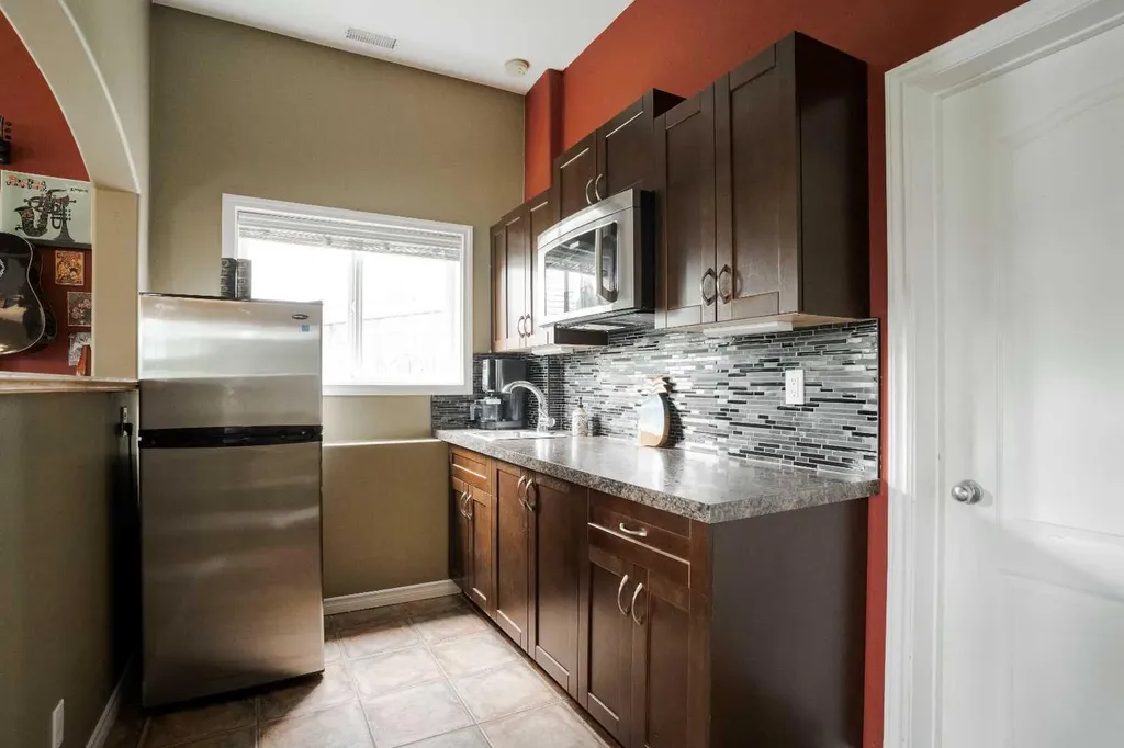 105 Lindstrom Crescent Fort Mcmurray AB T9K 2N7