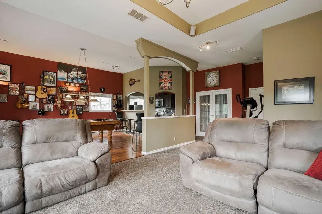 105 Lindstrom Crescent Fort Mcmurray AB T9K 2N7