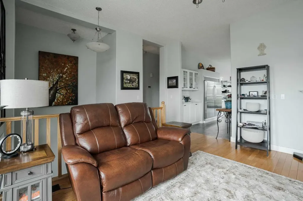105 Lindstrom Crescent Fort Mcmurray AB T9K 2N7