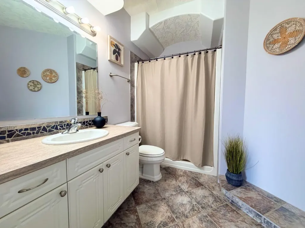10221 74 Avenue Grande Prairie AB T8W 2K9