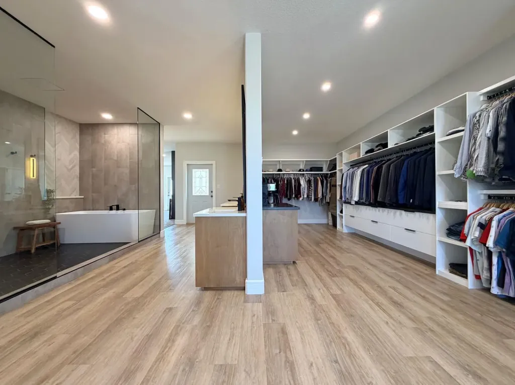 10221 74 Avenue Grande Prairie AB T8W 2K9