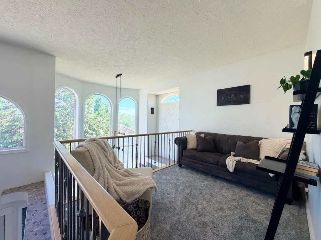 10221 74 Avenue Grande Prairie AB T8W 2K9