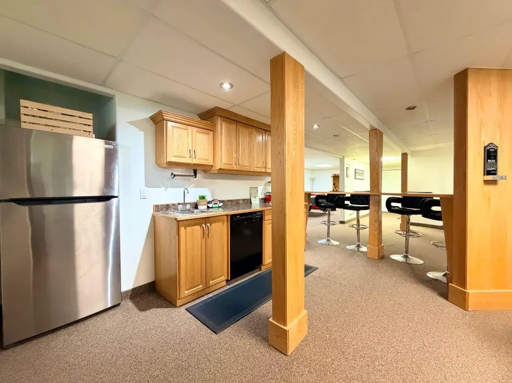 10221 74 Avenue Grande Prairie AB T8W 2K9
