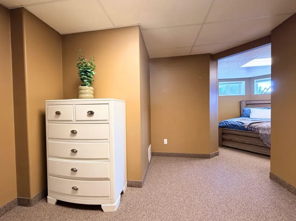 10221 74 Avenue Grande Prairie AB T8W 2K9