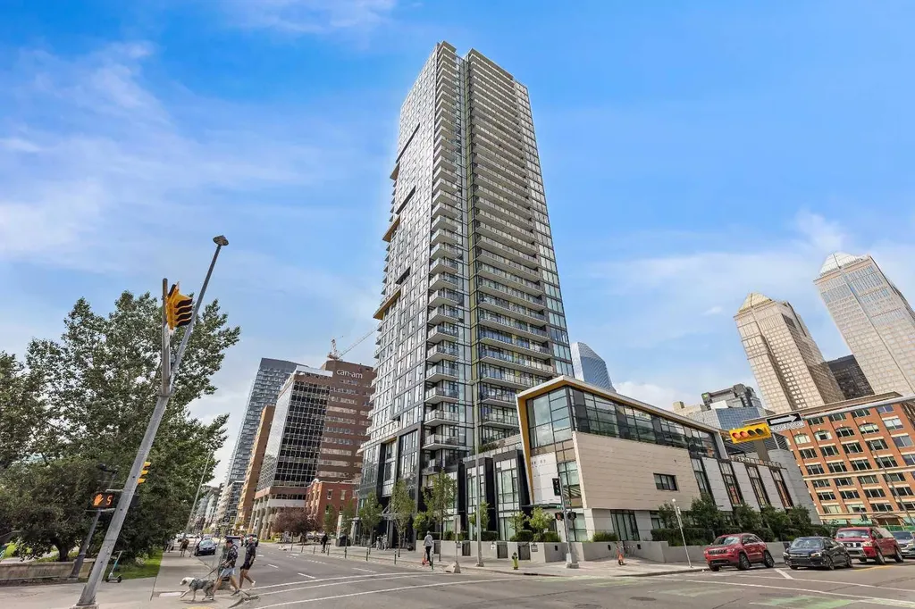 310 12 Avenue SW Calgary AB T2R 1B5