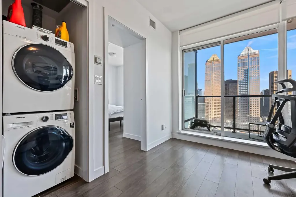 310 12 Avenue SW Calgary AB T2R 1B5
