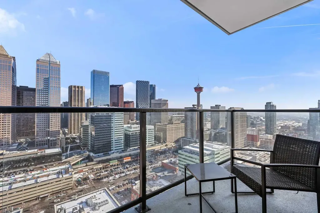310 12 Avenue SW Calgary AB T2R 1B5