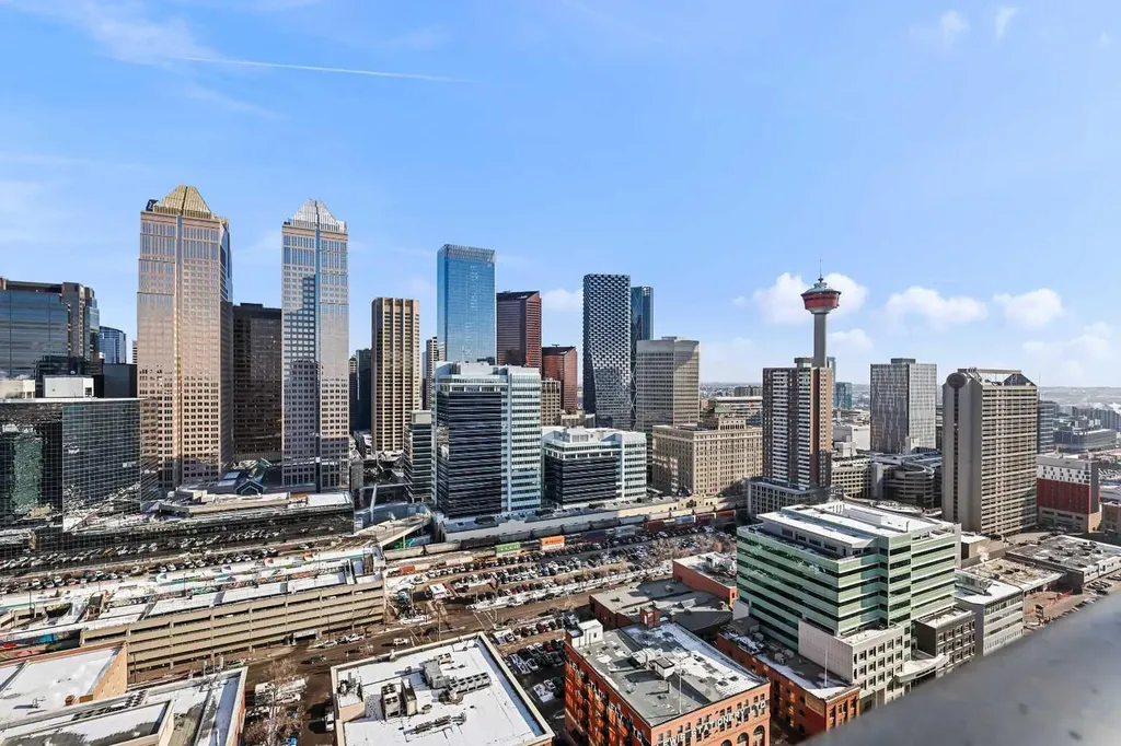 310 12 Avenue SW Calgary AB T2R 1B5
