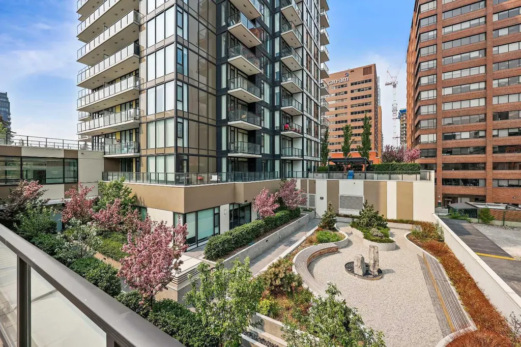 310 12 Avenue SW Calgary AB T2R 1B5
