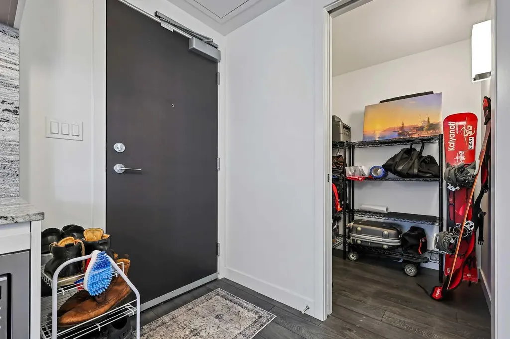 310 12 Avenue SW Calgary AB T2R 1B5