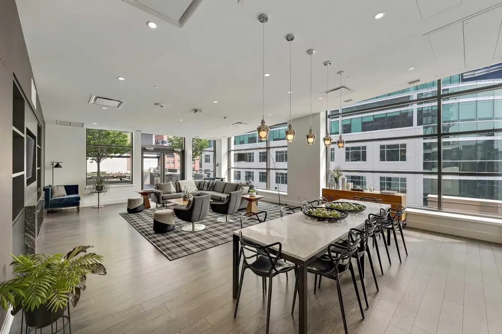 310 12 Avenue SW Calgary AB T2R 1B5