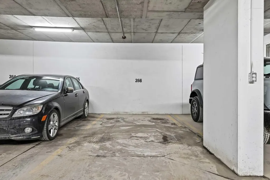 310 12 Avenue SW Calgary AB T2R 1B5