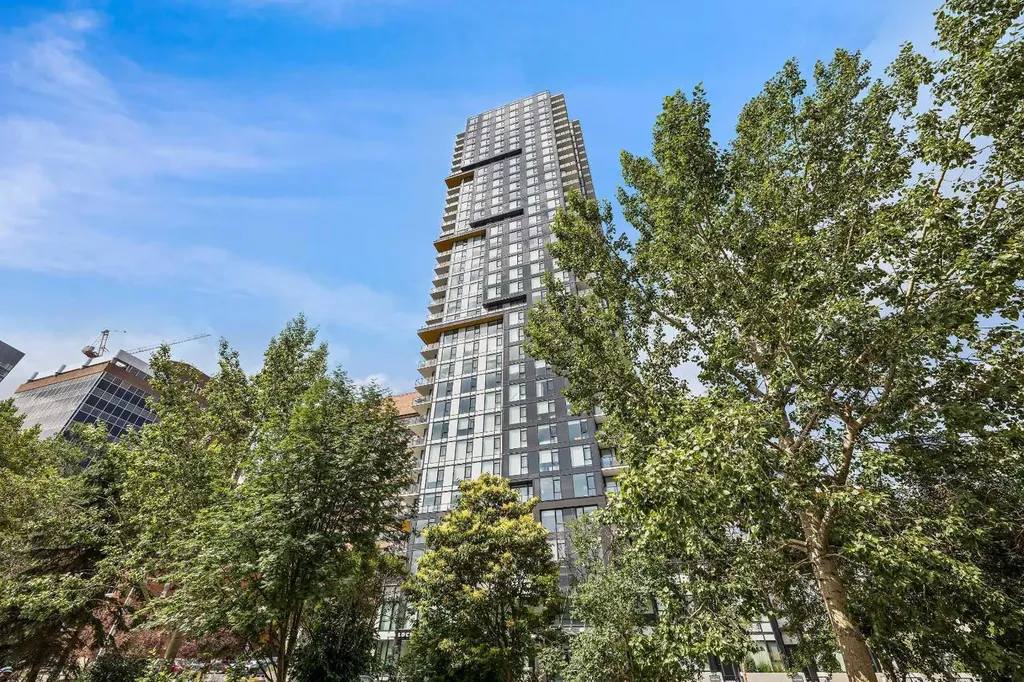 310 12 Avenue SW Calgary AB T2R 1B5
