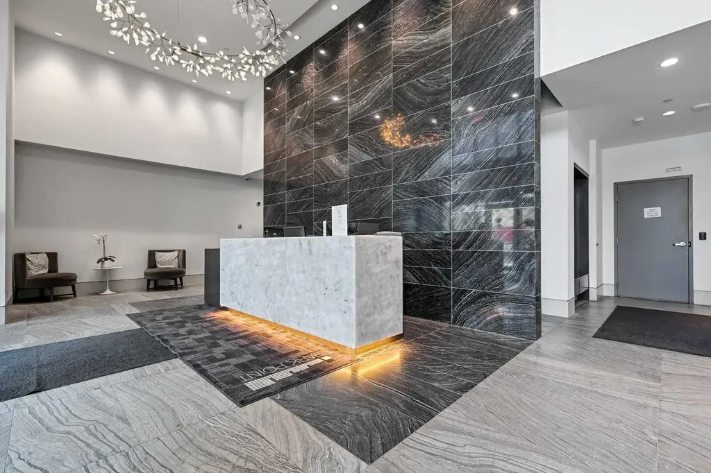 310 12 Avenue SW Calgary AB T2R 1B5