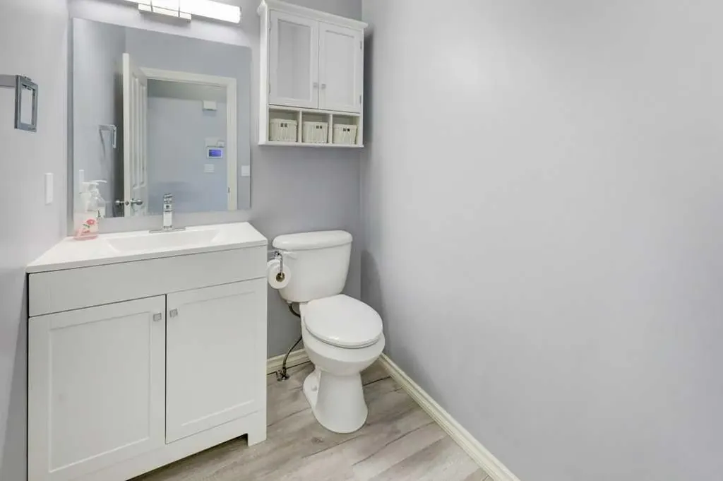 242 Crystal Green Point Okotoks AB T1S2K7