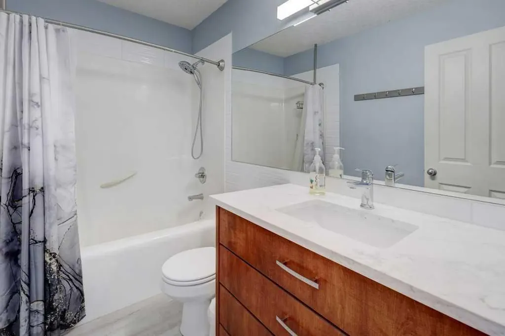 242 Crystal Green Point Okotoks AB T1S2K7
