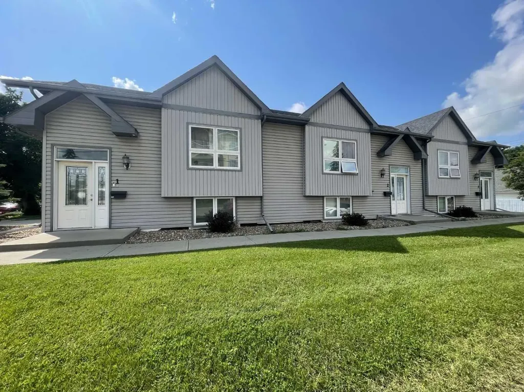5202 49 Street Lloydminster AB T9V 0K6