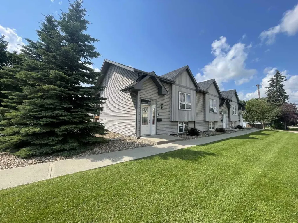 5202 49 Street Lloydminster AB T9V 0K6