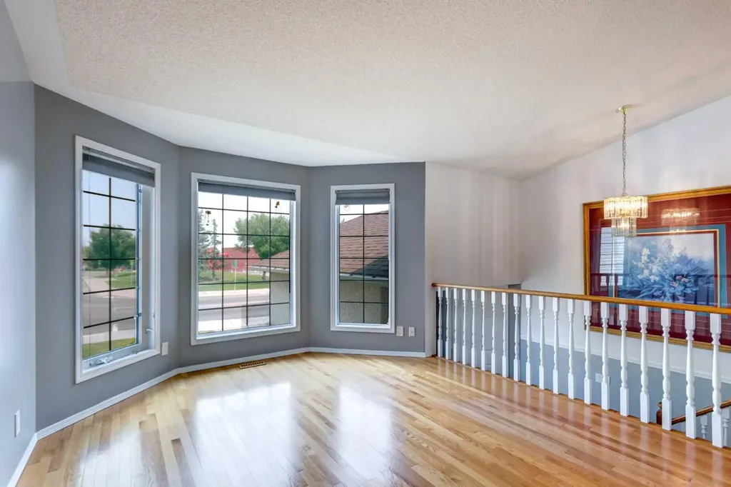 411 Shawinigan Drive SW Calgary AB T2Y 3A2