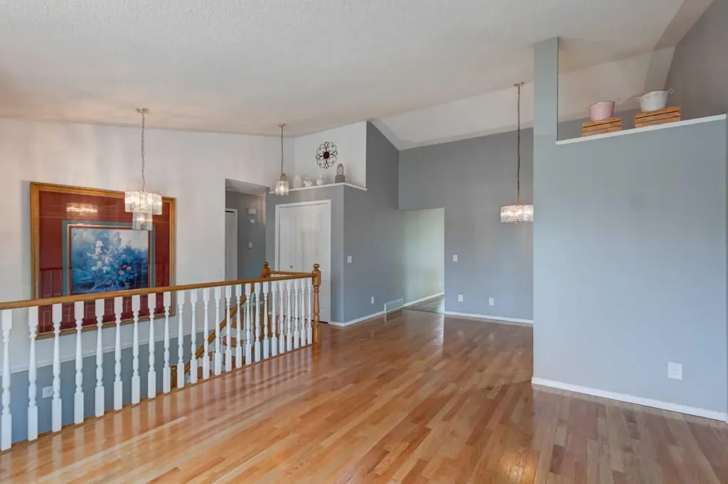 411 Shawinigan Drive SW Calgary AB T2Y 3A2