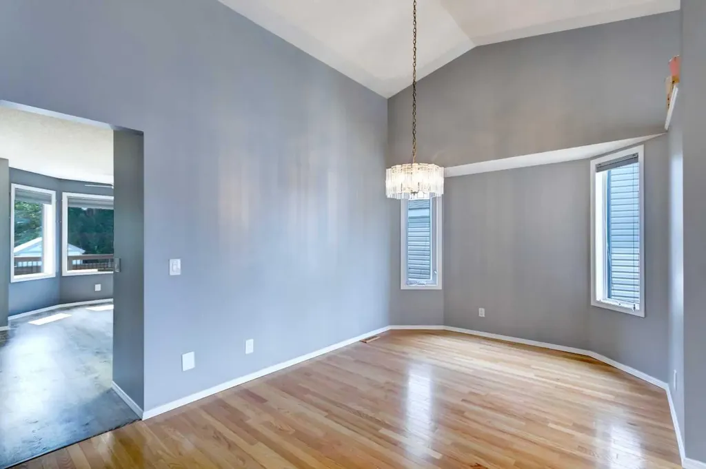 411 Shawinigan Drive SW Calgary AB T2Y 3A2