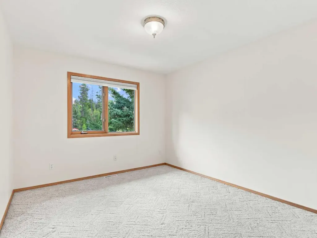 2 Terrace Place Canmore AB T1W2Y3