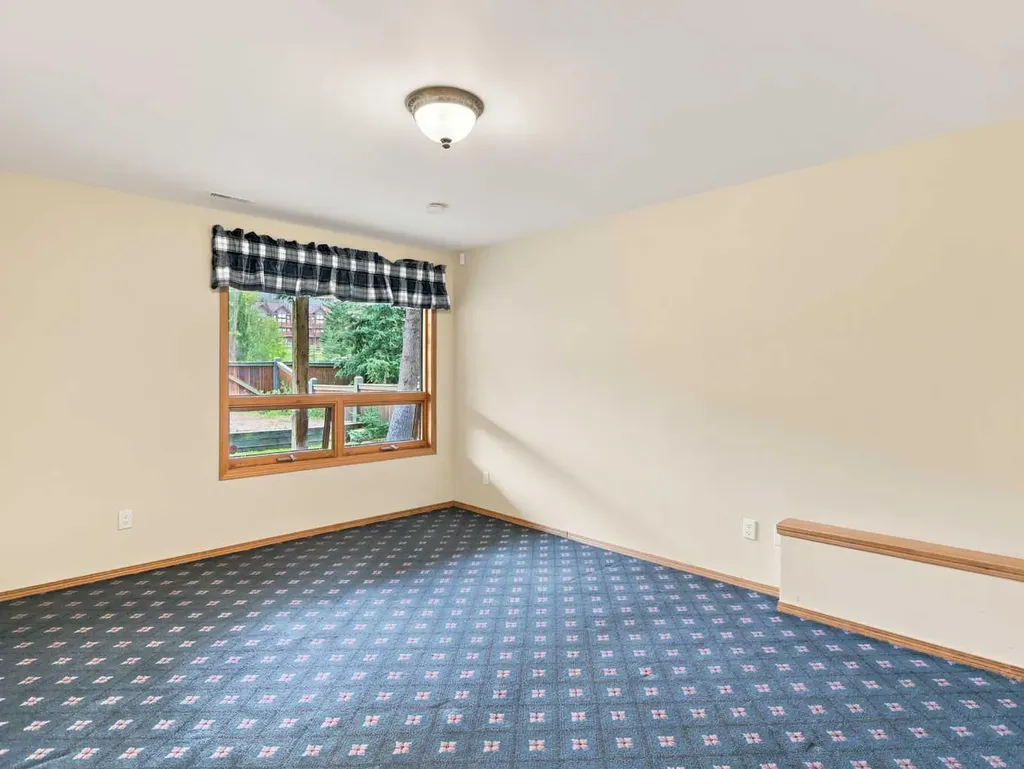 2 Terrace Place Canmore AB T1W2Y3