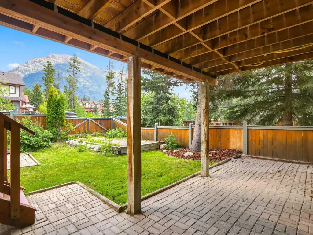 2 Terrace Place Canmore AB T1W2Y3