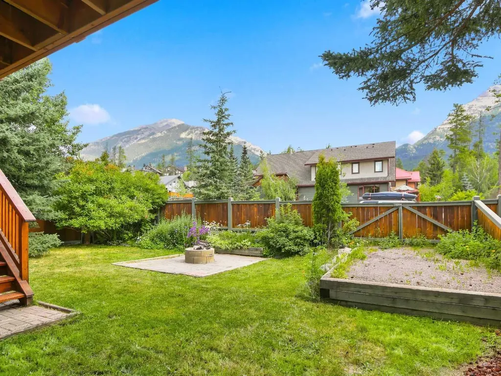 2 Terrace Place Canmore AB T1W2Y3