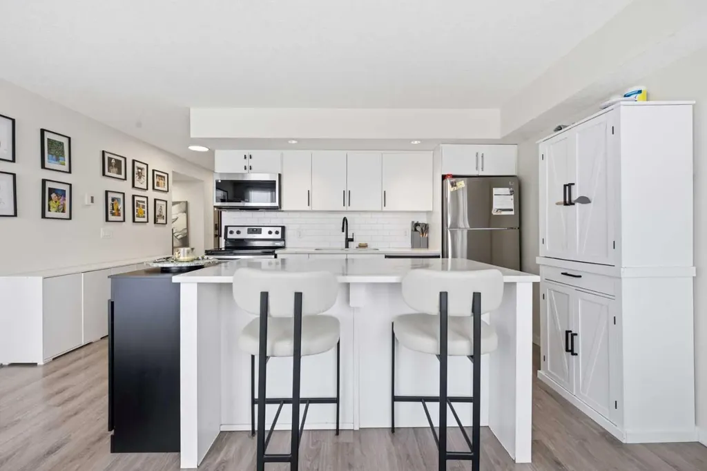 1920 11 Avenue SW Calgary AB T3C0N8