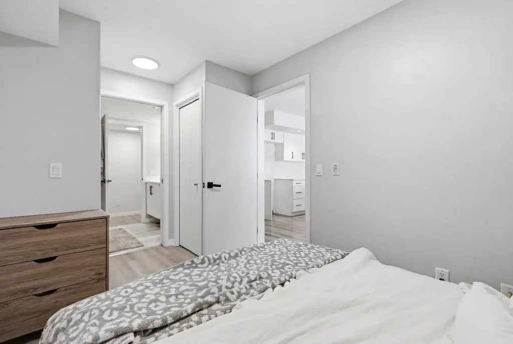 1920 11 Avenue SW Calgary AB T3C0N8