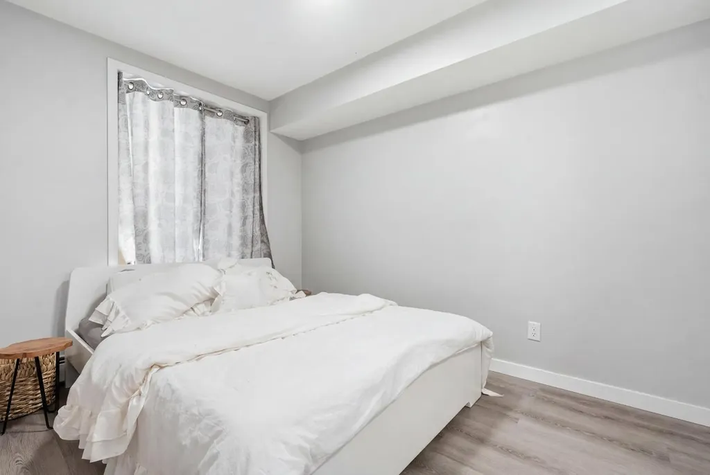1920 11 Avenue SW Calgary AB T3C0N8