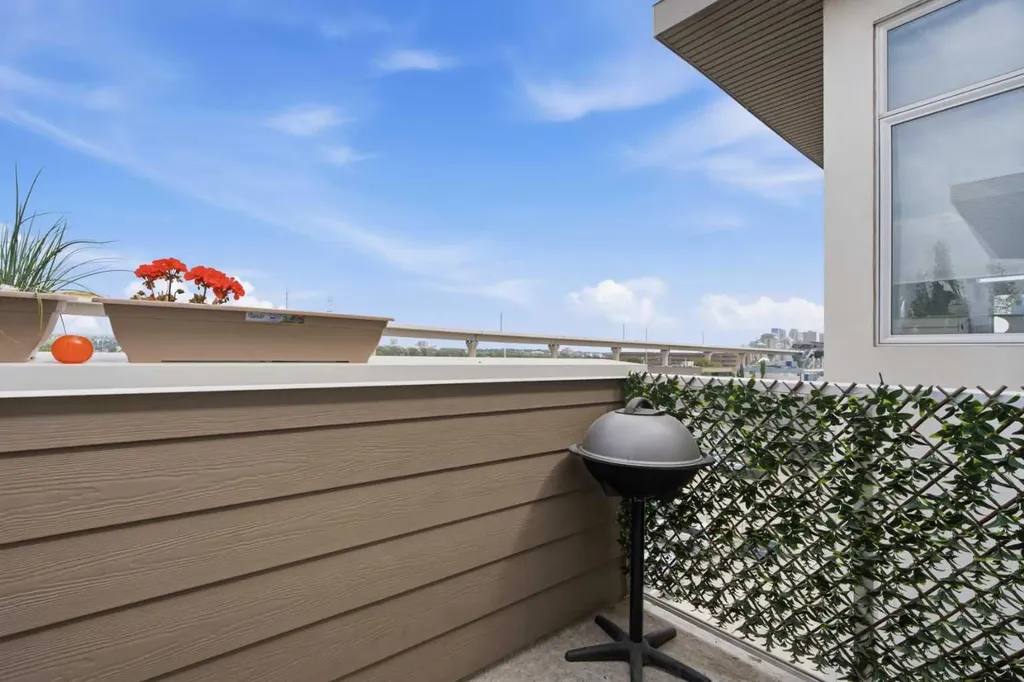 1920 11 Avenue SW Calgary AB T3C0N8