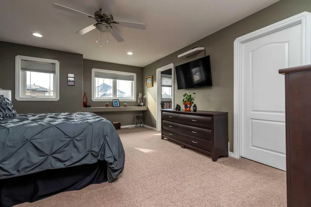7213 40 Street Lloydminster AB T9V 2K4