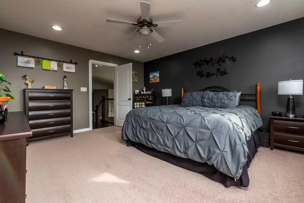 7213 40 Street Lloydminster AB T9V 2K4