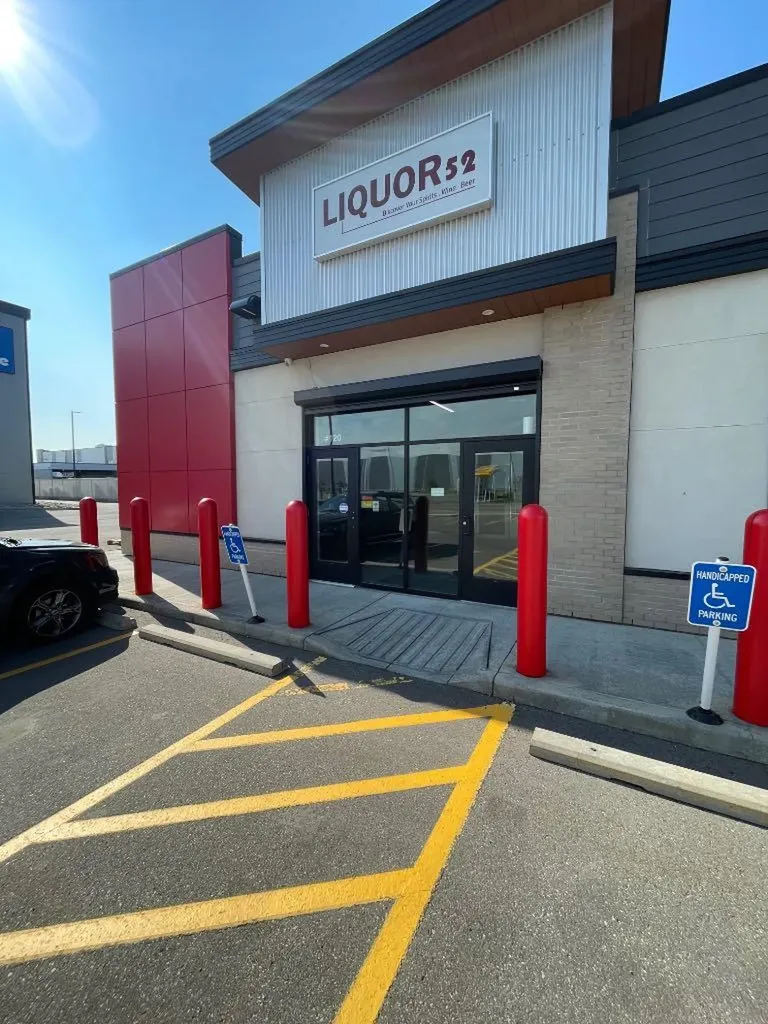 5335 Dufferin Boulevard SE Calgary AB T2C5R9