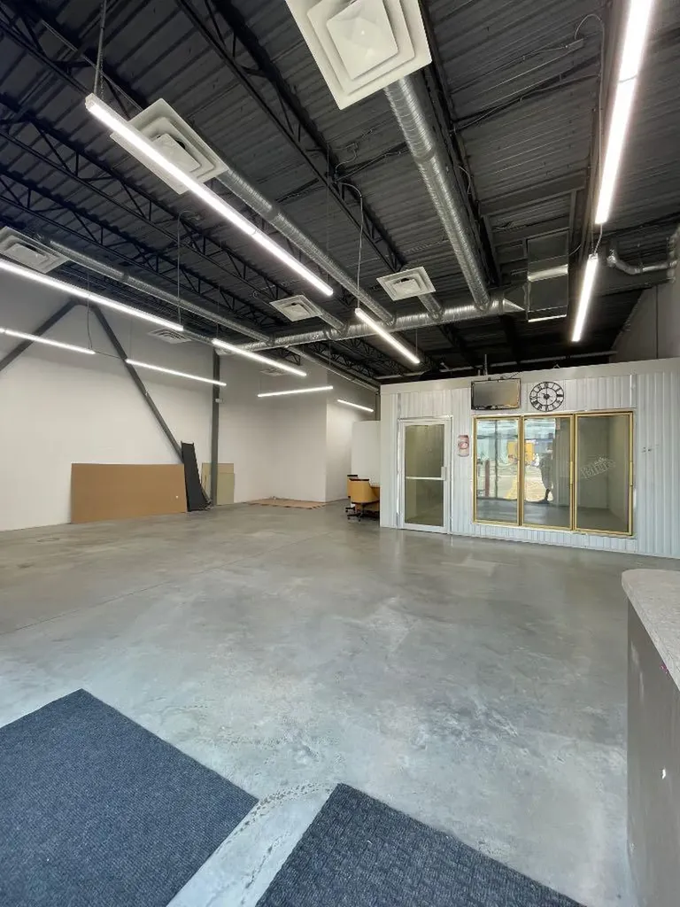 5335 Dufferin Boulevard SE Calgary AB T2C5R9