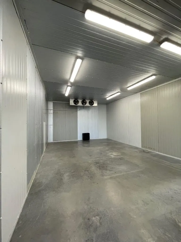 5335 Dufferin Boulevard SE Calgary AB T2C5R9