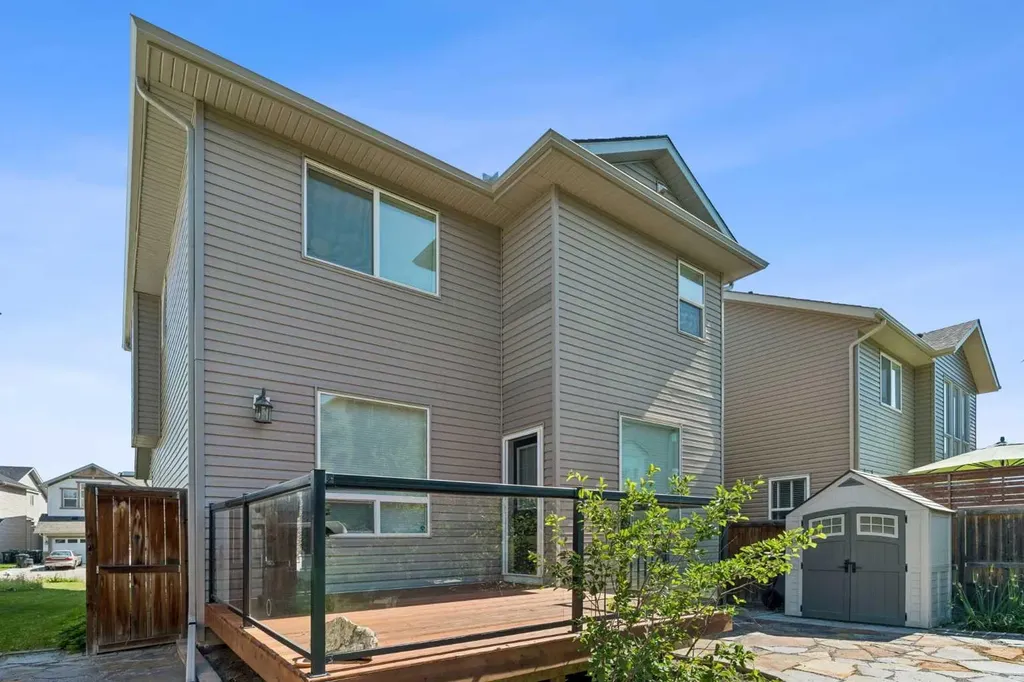645 Panatella Boulevard NW Calgary AB T3K 0N9