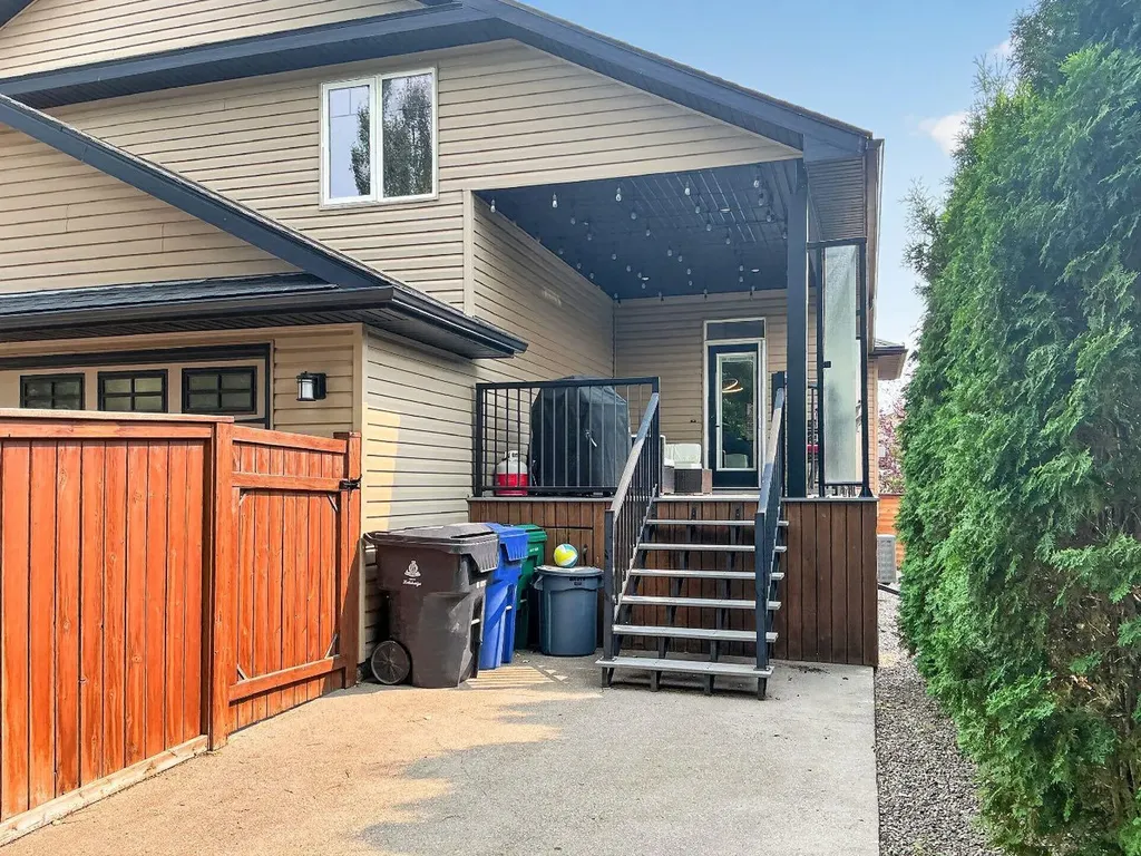 250 Riverstone Boulevard W Lethbridge AB T1K 5P3