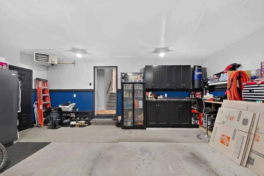 250 Riverstone Boulevard W Lethbridge AB T1K 5P3