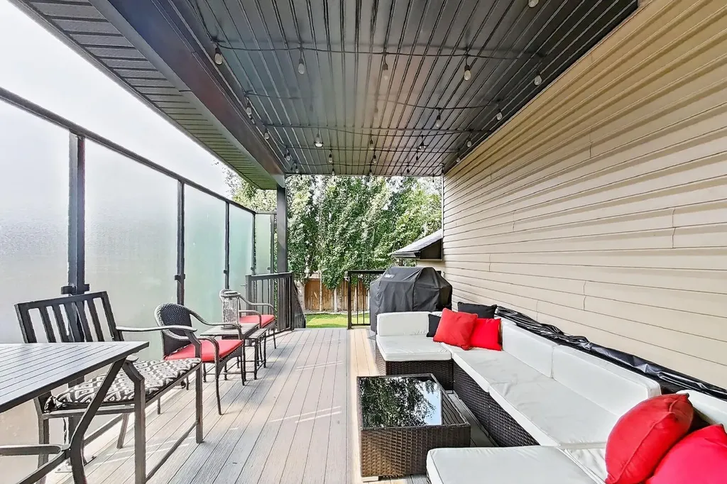 250 Riverstone Boulevard W Lethbridge AB T1K 5P3