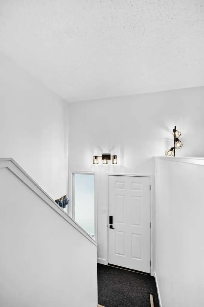 109 Stanley Avenue Okotoks AB T1S 1H8