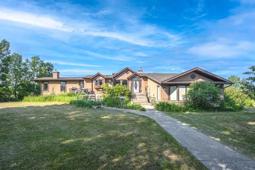 33076 Township Road 243 Rural Rocky View County AB T3Z 2M6