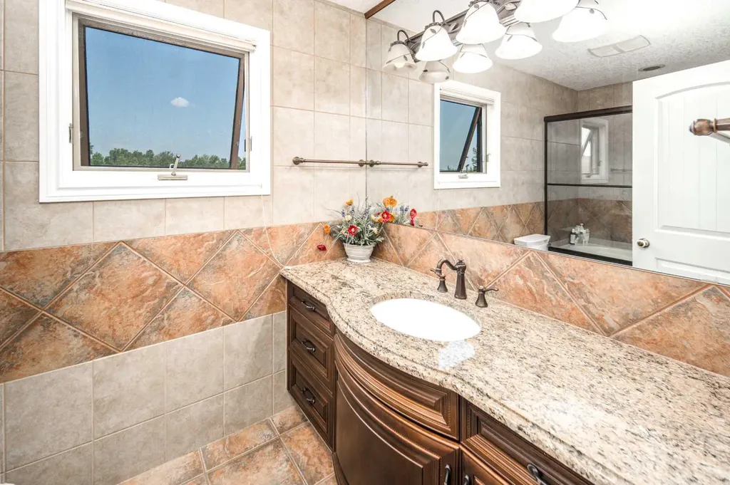 33076 Township Road 243 Rural Rocky View County AB T3Z 2M6