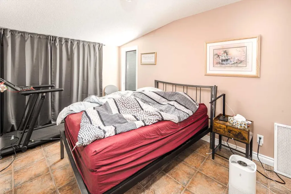 33076 Township Road 243 Rural Rocky View County AB T3Z 2M6